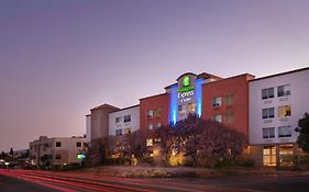 Holiday Inn Express Belmont